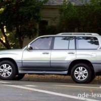 : Lexus LX470 сбоку